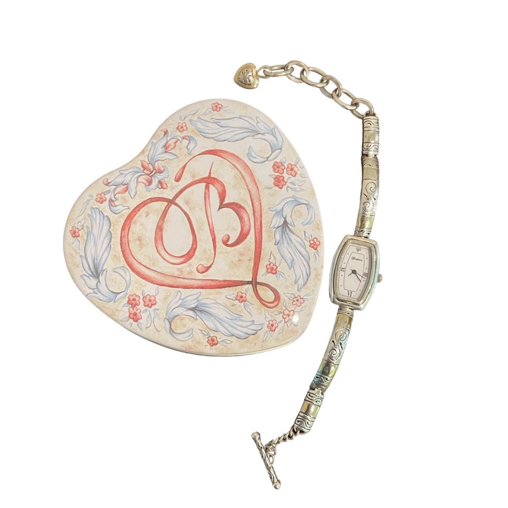 Retired Brighton vintage venezia toggle clasp watch. Good condition.